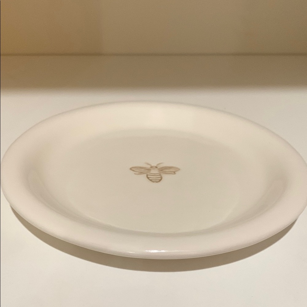 Vintage Pottery Barn Bee dessert plate